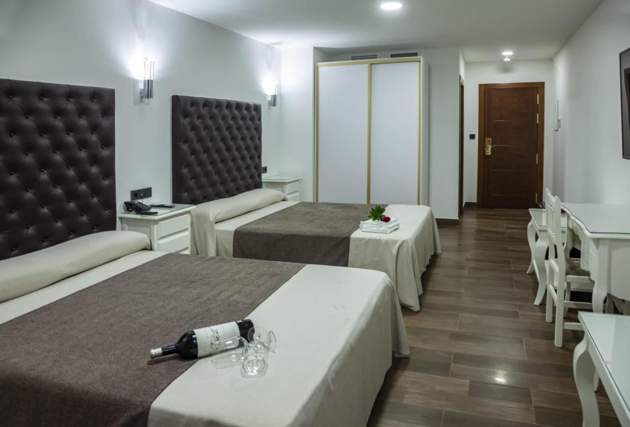 Hotel Julian Alhama de Murcia Buitenkant foto