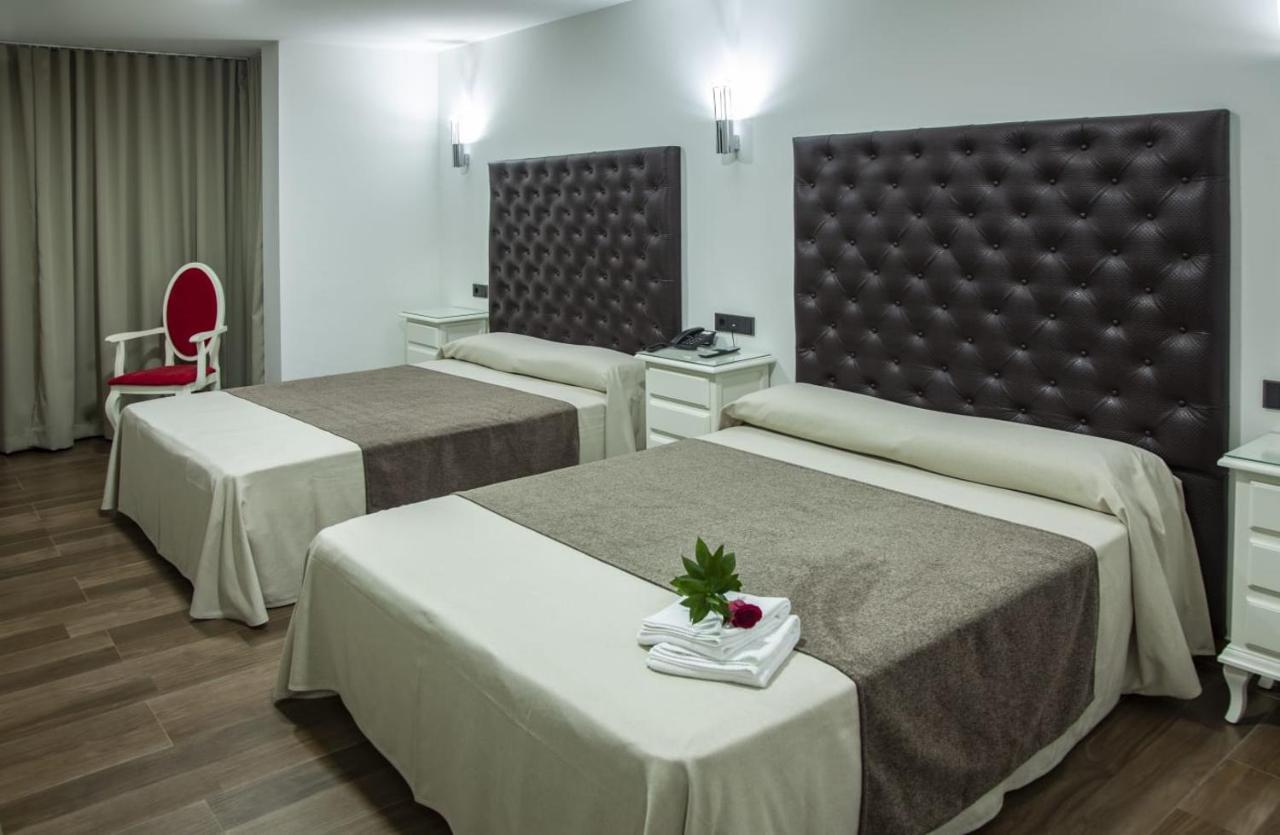 Hotel Julian Alhama de Murcia Buitenkant foto